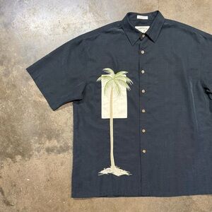 Bamboo Cay Silk-Style Shirt Mens L Black Embroidered Palm Tree Hawaiian Resort